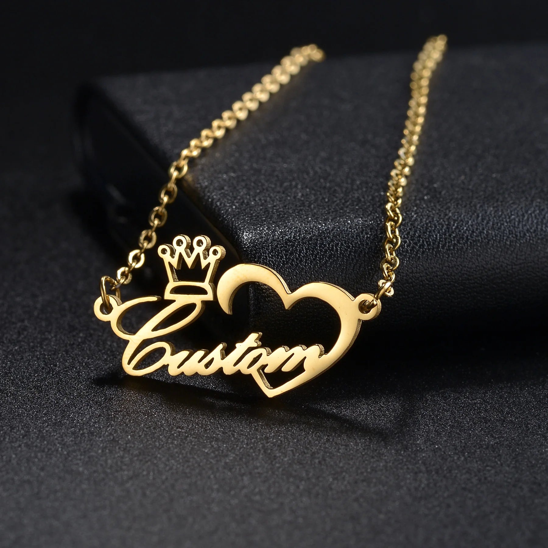 Personalized Name Necklace (Crown)